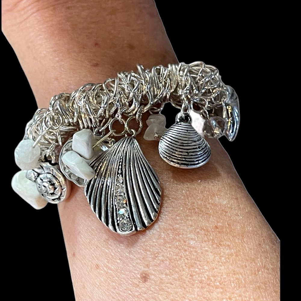 Stretch Silver & White Seashell Bracelet - Picture 5 of 10